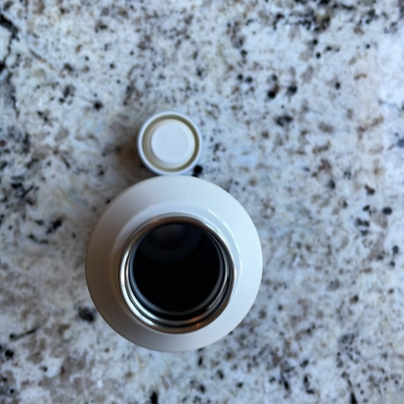 Lilac ombré
Limited edition 50th anniversary 
Starbucks water bottle - Picture 4 of 4